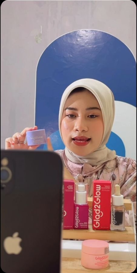 Live Streaming Skincare and Body Care